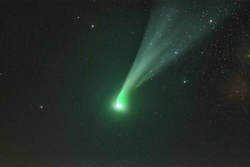 Así se captó la caída de un meteorito que iluminó de verde el cielo Australia (VIDEO)