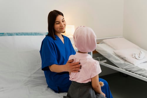 Aseguradoras y hospitales privados, al paredón