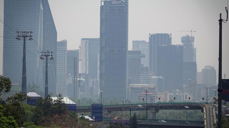 ¿Habrá más contingencias? Esta es la relación entre el calor y la contaminación