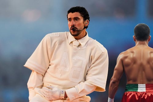 Emiliano Vargas, el boxeador de raíces mexicanas que salió con Bad Bunny en el Super Bowl LX