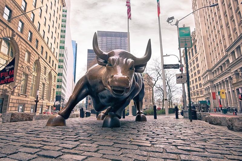 Wall Street se recupera y petróleo profundiza picada: ¿Cómo están las acciones HOY?