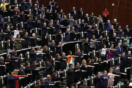 Falla eléctrica deja a oscuras por
seis horas a la Cámara de Diputados