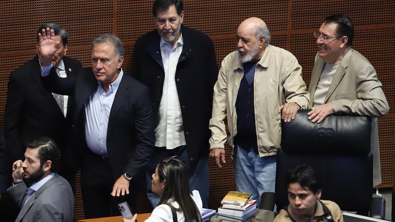 Miguel Ángel Yunes reaparece en el Senado y evita hablar sobre su apoyo a Morena: ‘Lo de ayer ya pasó’