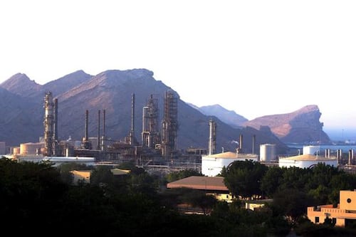 Precios del petróleo se desploman tras acuerdo del cese el fuego entre EU e Irán por 2 semanas