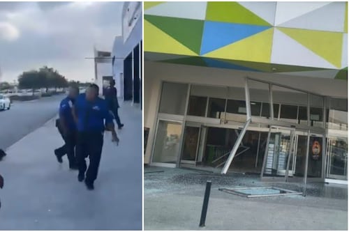 VIDEO: Auto impacta contra Plaza Sendero La Fe en Apodaca; conductor intenta huir y desata persecución