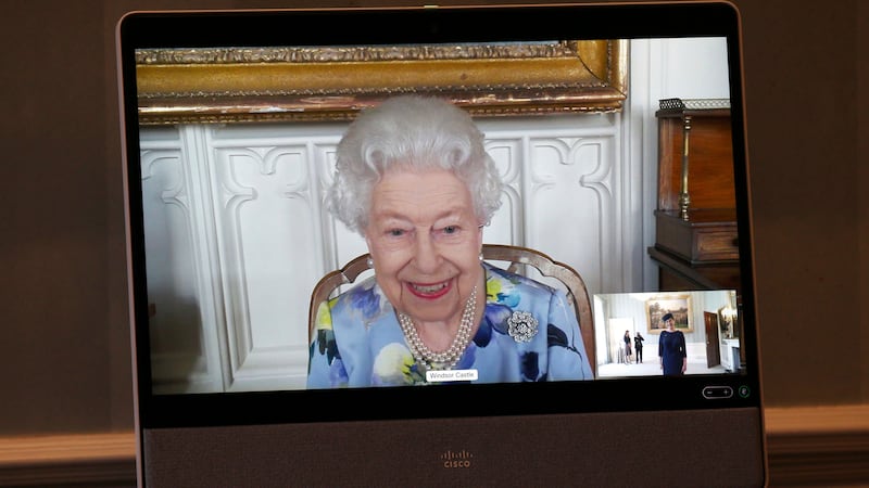 Larga vida a la reina: Isabel II lanza su propia cerveza