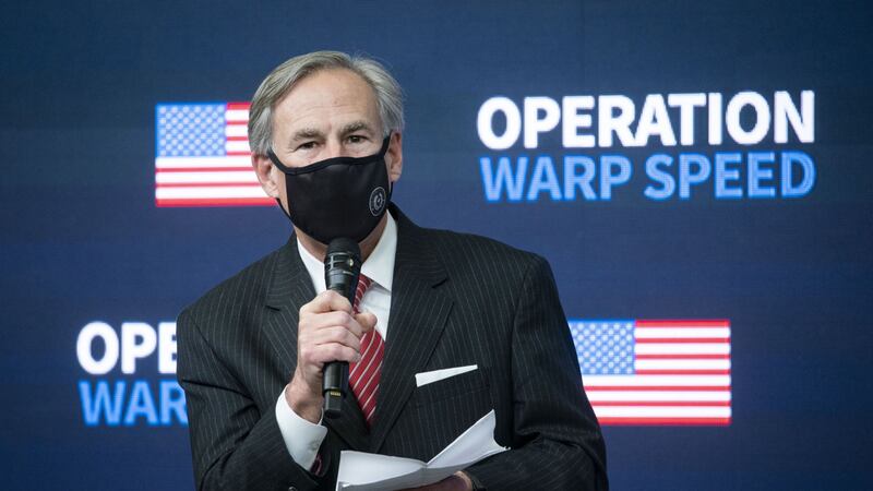 ‘Llueven’ donaciones a políticos texanos por parte de empresas de energía