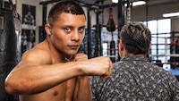 Papá de ‘Pitbull’ Cruz exige indemnización tras cambio por ‘Canelo Team’: Pide porcentaje de sus peleas