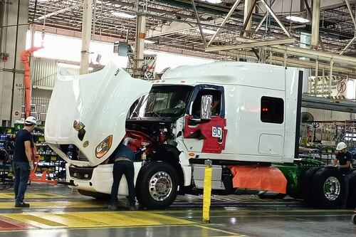 Venta de vehículos pesados tendrá cifras récord en 2024: ANPACT y AMDA