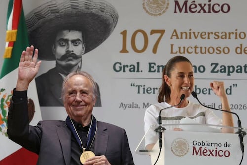 Joan Manuel Serrat conoce y elogia a la presidenta Sheinbaum: ‘Es fantástico su trabajo’