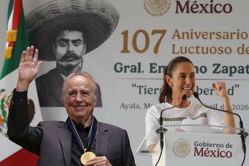 Joan Manuel Serrat conoce y elogia a la presidenta Sheinbaum: ‘Es fantástico su trabajo’