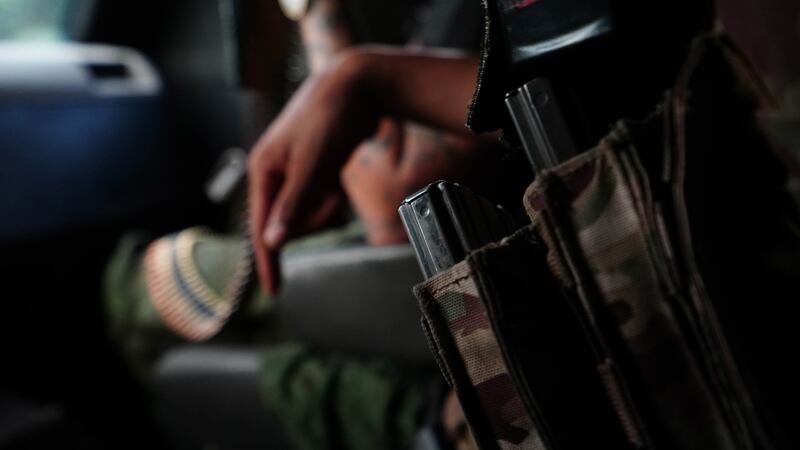 Golpe al Cártel de Los Reyes: Capturan a sicarios vinculados a la masacre de ocho militares