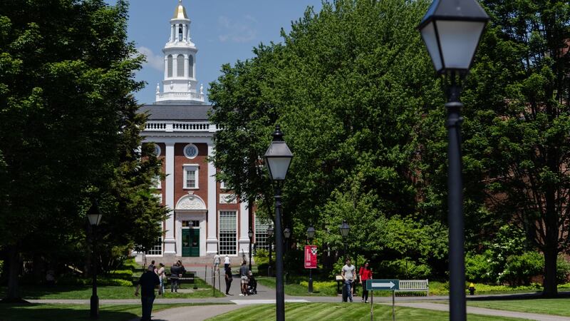 Trump le da ‘chance’ a Harvard: Pide que limite la inscripción de estudiantes extranjeros al 15%