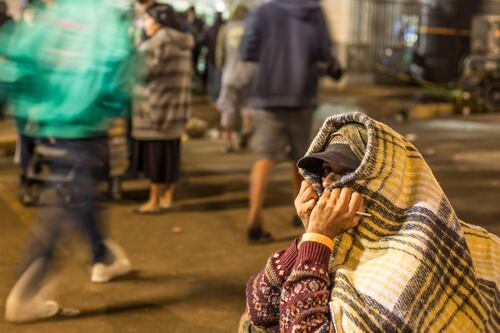 Migrantes inician huelga de hambre tras choque con policías en Tijuana