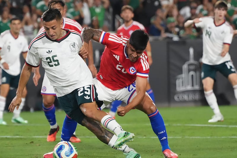 ¡Cuatro sin victoria! México cae ante Chile y termina la primera prueba de Rafa Márquez sin conocer la gloria