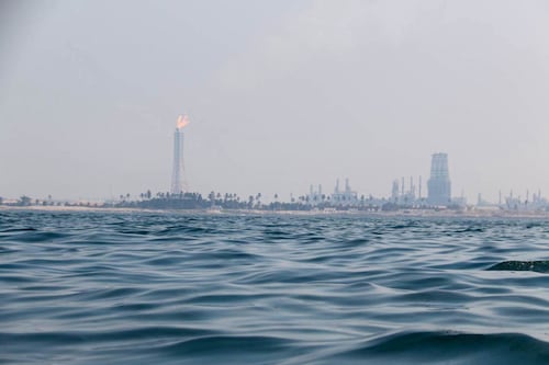 Limpieza de playas contaminadas por hidrocarburos en Veracruz y Tabasco avanza al 85%: Pemex