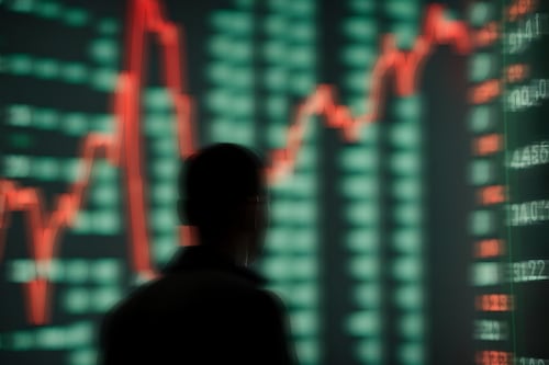 Wall Street marca nuevos récords impulsado por expectativa de cese al fuego e IA; así cierra HOY