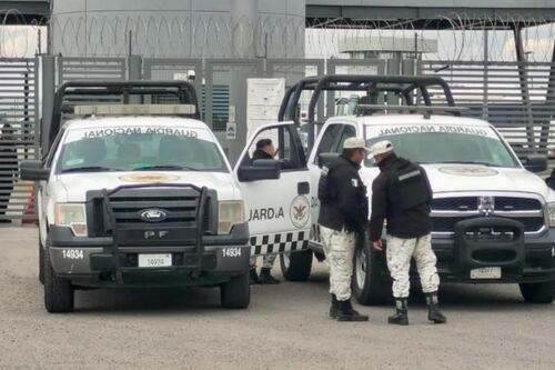 Más de 500 elementos de la GN irrumpen en el penal de Almoloya de Juárez; realizan cateo