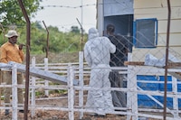 OMS alerta que ébola se expande en El Congo: ‘Se desconoce su verdadera magnitud’
