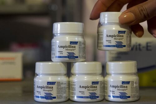 En redes, ocho de cada 10 reportan desabasto de medicamentos