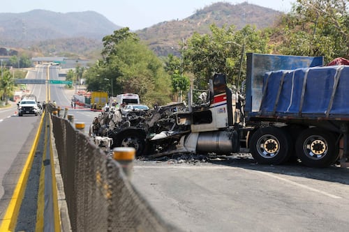 ‘Sellan’ carreteras tras muerte del ‘Mencho’: ¿Qué casetas están cerradas HOY?