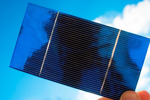 Una 'chica sexy' celebra sus 66 años derrochando energía