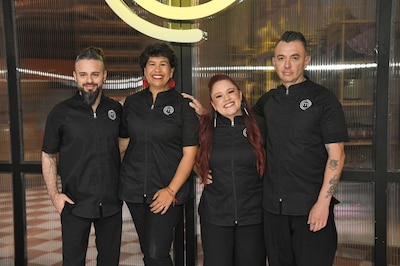 Édgar Núñez es uno de los cuatro chefs maestros de 'MasterChef 24/7'. (Foto: Cortesía TV Azteca)