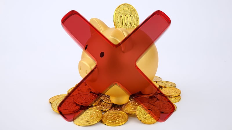 Pensiones ‘doradas’, el suicidio de la oposición