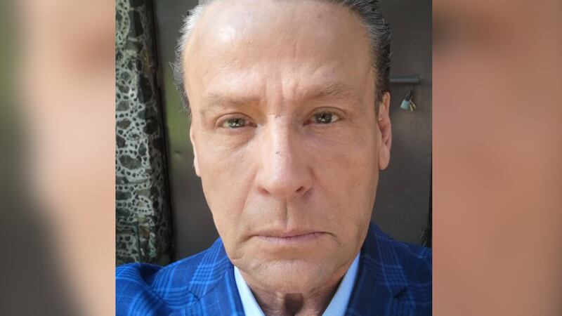 Alfredo Adame lo vuelve a hacer: Protagoniza pelea en calles de la CDMX