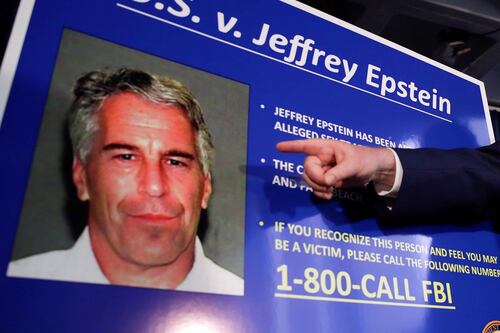 Lista de Epstein reveló demasiado: Víctimas e involucrados dicen ‘temer por su seguridad’