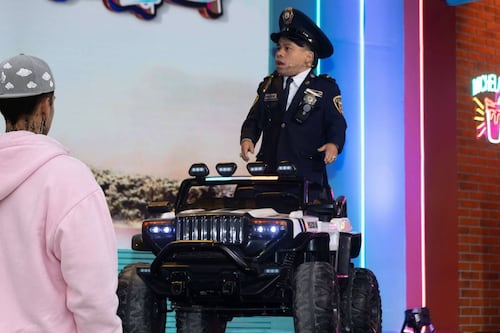 Naim Darrechi abandona México tras denuncia de la mamá de Abelito: ‘Si procede ya veré si vengo’