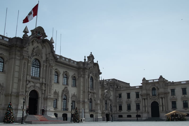 34 buscarán la presidencia en Perú en 2026: ¿Qué sabemos de los candidatos y por quién votará la gente?