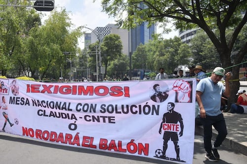 CNTE afirma que maestro herido en enfrentamientos en CDMX perdió el ojo: ‘Condenamos esta represión’