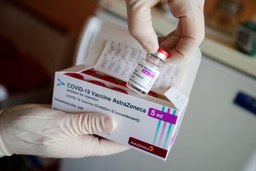 AstraZeneca ‘duda’ de su vacuna: ¿Por qué pidió retirar la autorización de su dosis COVID?