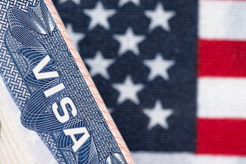 EU revisará redes sociales de mexicanos: ‘Una visa es un privilegio, no un derecho’