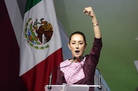 Sheinbaum arranca gira nacional ‘La Esperanza’ en Morelia; le da un ‘llegue’ a Calderón