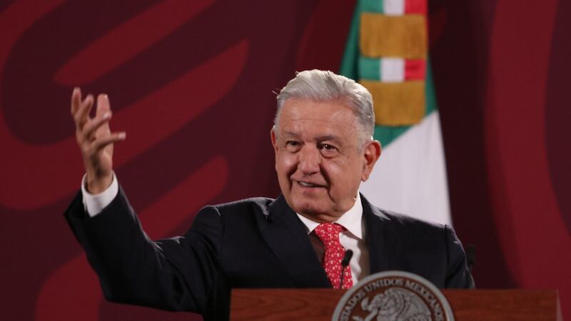 ¿Consulta ciudadana? AMLO quiere preguntar al pueblo si quieren -o no- los nuevos libros de texto