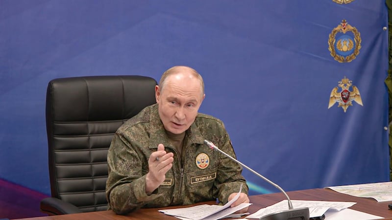 Y a todo esto, Putin no desiste: Advierte a Trump que Rusia tomará lo que falta del Donbás