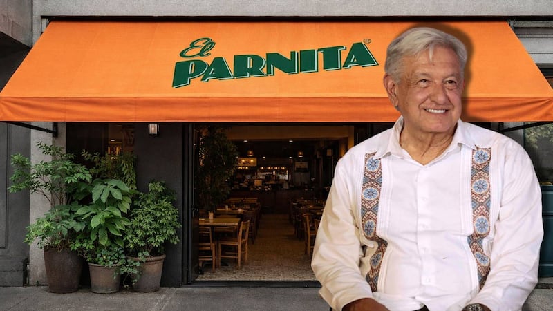 Con filas de una hora: Así es El Parnita, antojería de la Roma en donde comió AMLO