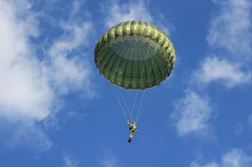 Aumentan en zonas de paracaidismo incidentes aéreos