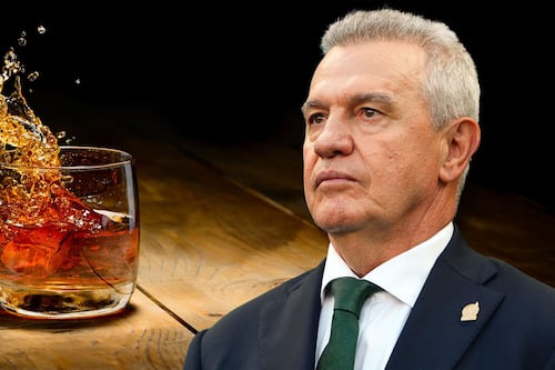 'Con dos hablas inglés’: ¿Cuánto cuesta Lagavulin, whisky escocés con que el ‘Vasco’ celebra sus victorias?