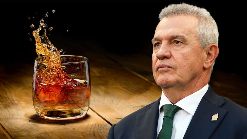 'Con dos hablas inglés’: ¿Cuánto cuesta Lagavulin, whisky escocés con que el ‘Vasco’ celebra sus victorias?