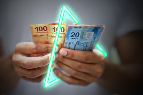 Peso se sostiene en las 17 unidades por dólar pese a tensión por amenazas de Trump vs. Irán