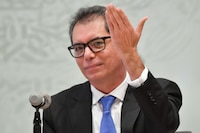 Refrenda Edgar Amador compromiso de Hacienda para combatir delitos financieros