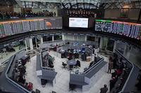 BMV destaca efectos negativos del superpeso en volumen de operaciones y resultados del tercer trimestre