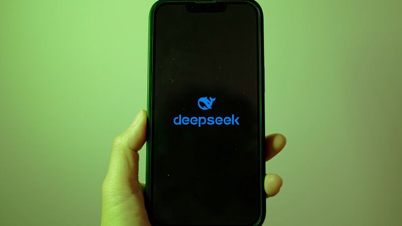 ¿Cómo abrir tu cuenta de DeepSeek, la IA china que pone a ‘temblar’ a Nvidia y OpenAI?