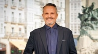 Miguel Bosé revela por qué no quiere dejar México tras asalto armado en su casa