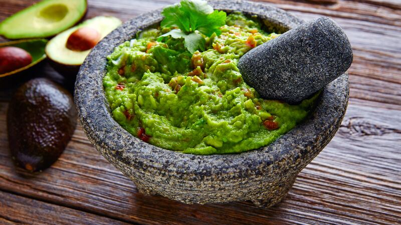 Así nació el guacamole, la salsa mexicana que ganó el Super Bowl