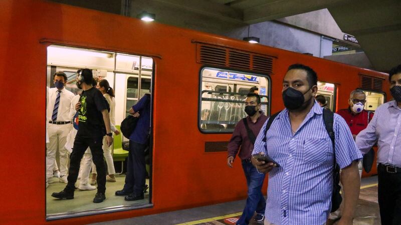 Líneas A y 9 del Metro CDMX van ‘lentísimas’, se quejan usuarios