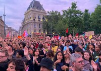 Ultraderecha ‘arrasa’ en las elecciones legislativas de Francia: Macron llama a evitar que gane mayoría